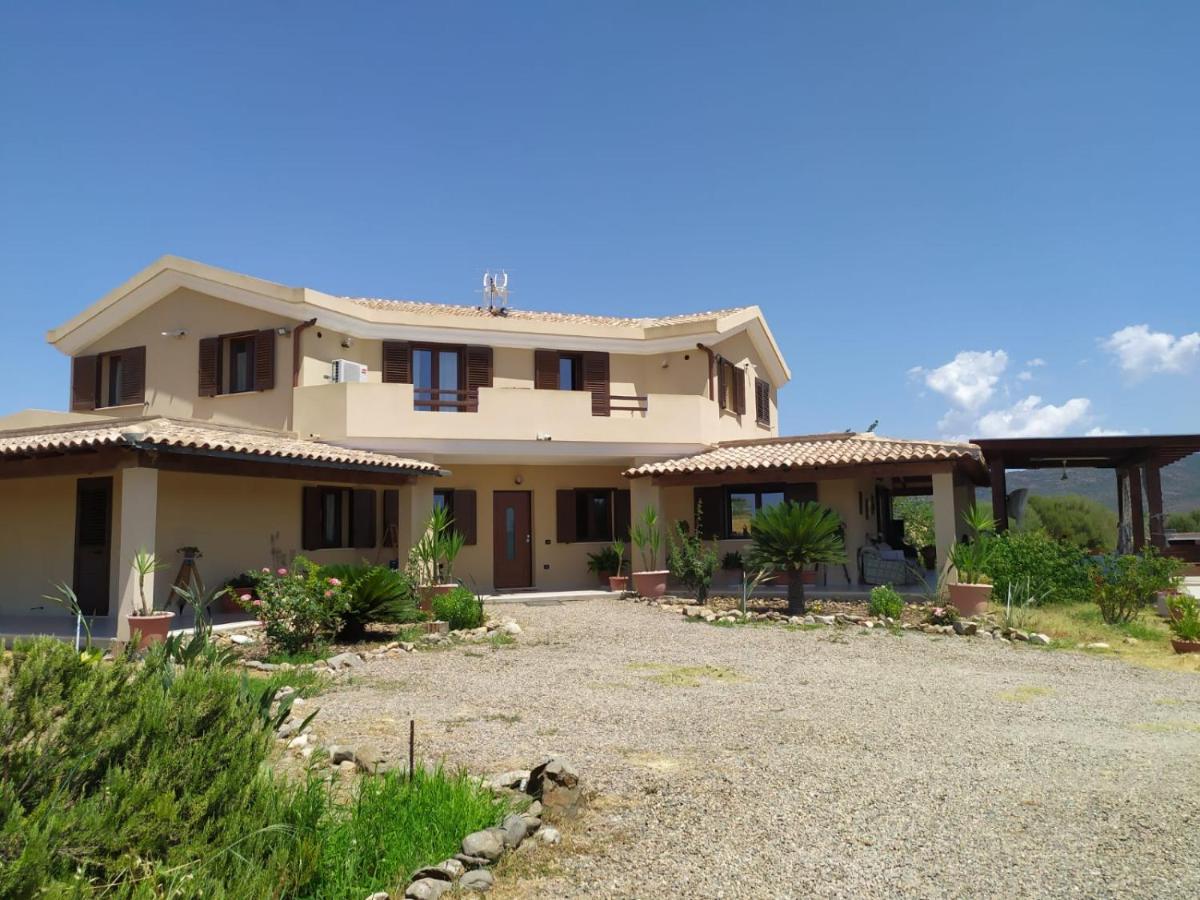 Maracalagonis Villa Maria מראה חיצוני תמונה
